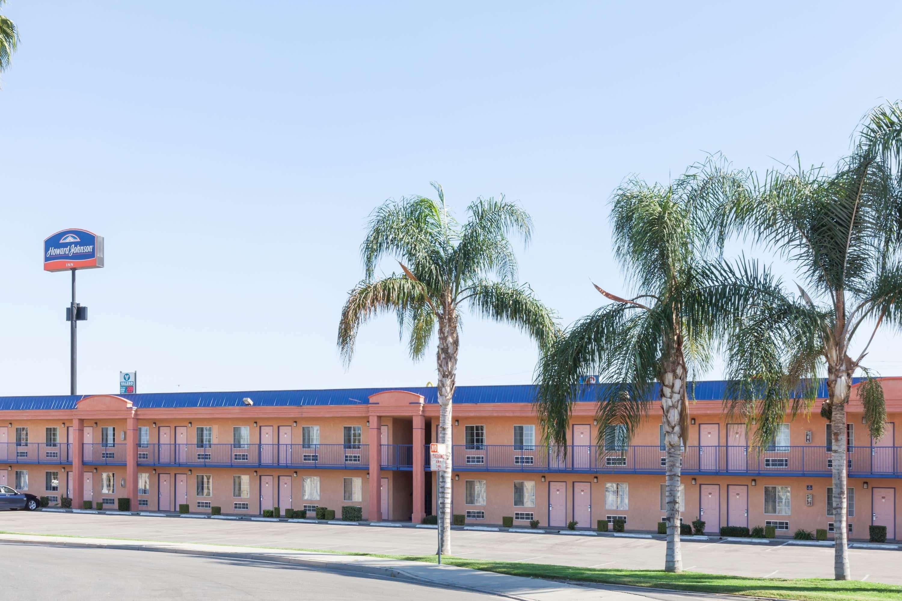 Howard Johnson By Wyndham Bakersfield Exteriör bild
