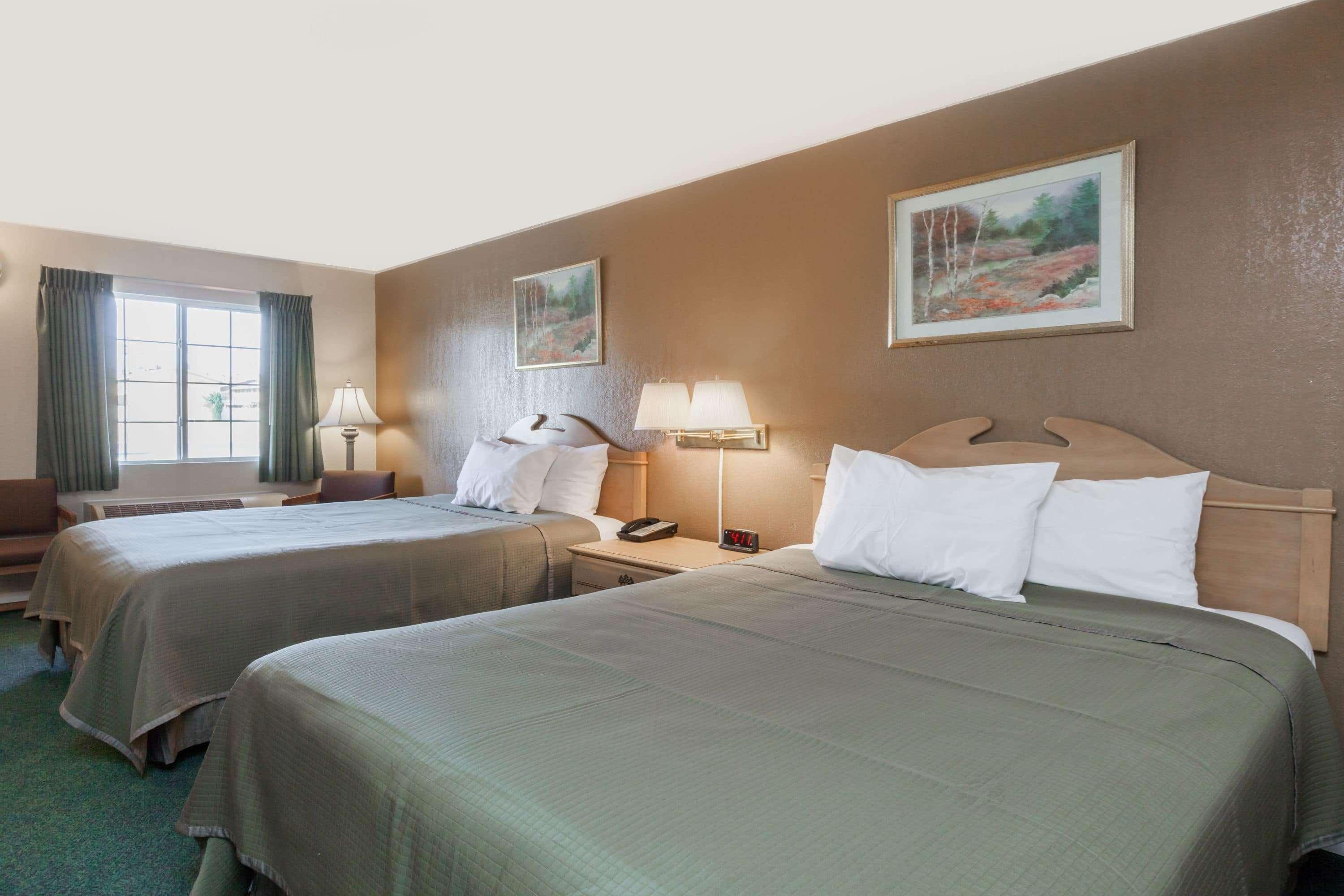 Howard Johnson By Wyndham Bakersfield Exteriör bild